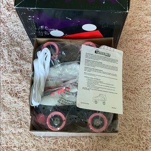 USED Chicago "Bullet" Women's US 5 Roller Skates